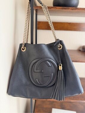 Authentic Gucci Medium Soho- Pebbled Leather Tassel Shoulder Bag with Gold Chain